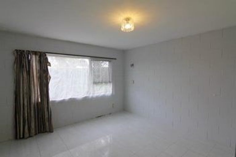 Photo of property in 4/41 Rawhiti Road, One Tree Hill, Auckland, 1061