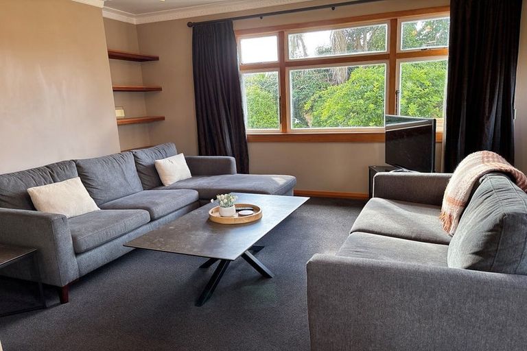 Photo of property in 32 Hardie Street, Hokowhitu, Palmerston North, 4410