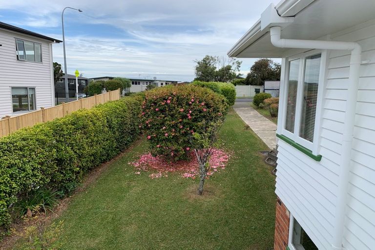 Photo of property in 7 Sunrise Avenue, Murrays Bay, Auckland, 0630