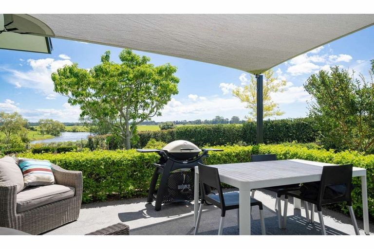 Photo of property in 10 Cochrane Drive, Kerikeri, 0230