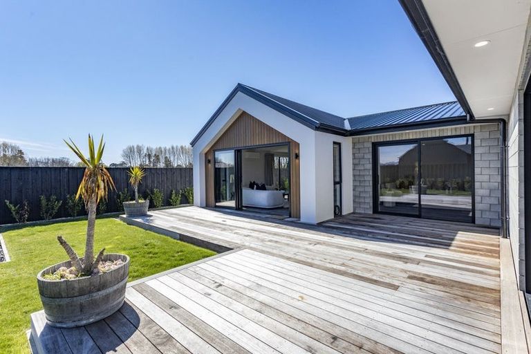 Photo of property in 21 Thirlwall Street, Woodend, 7610