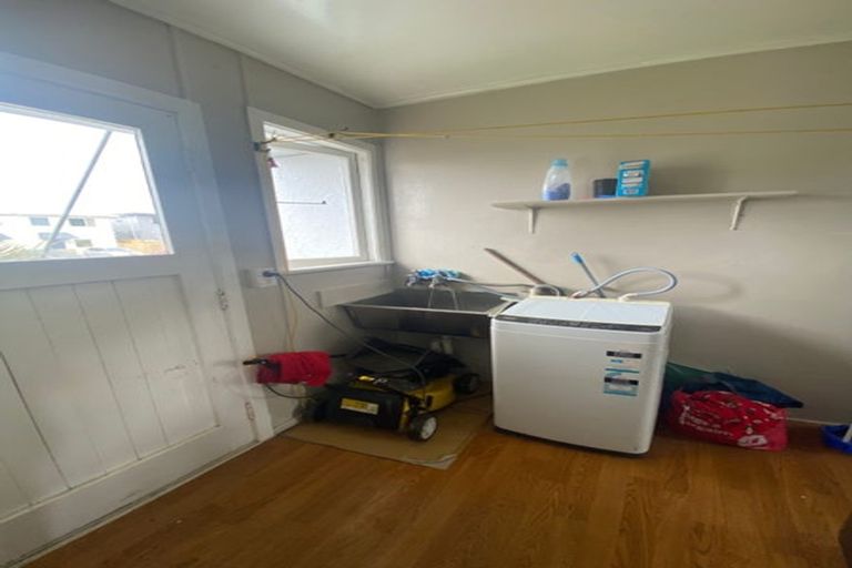 Photo of property in 10 Cheshire Street, Cannons Creek, Porirua, 5024