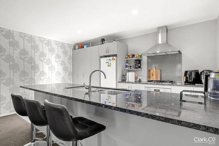 Photo of property in 9 Tide Lane, Whitby, Porirua, 5024