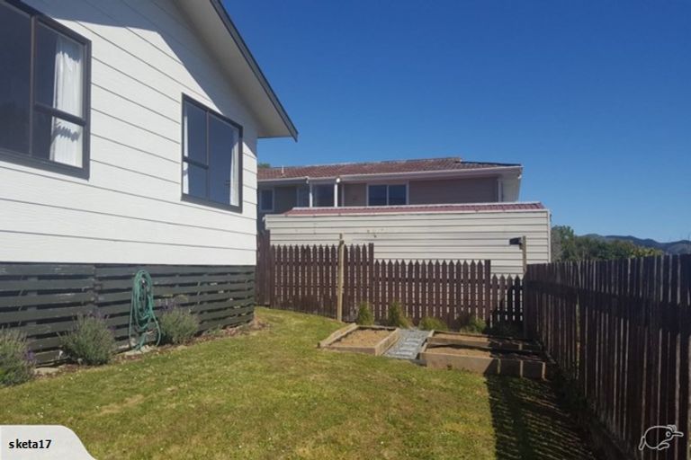 Photo of property in 8 Bobstay Lane, Whitby, Porirua, 5024