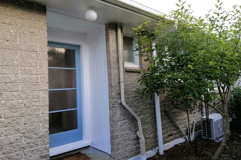 Photo of property in 92 Eglinton Road, Mornington, Dunedin, 9011