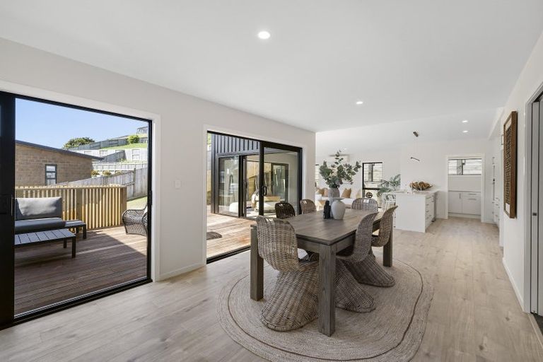 Photo of property in 12 Bob Carter Place, Welcome Bay, Tauranga, 3175