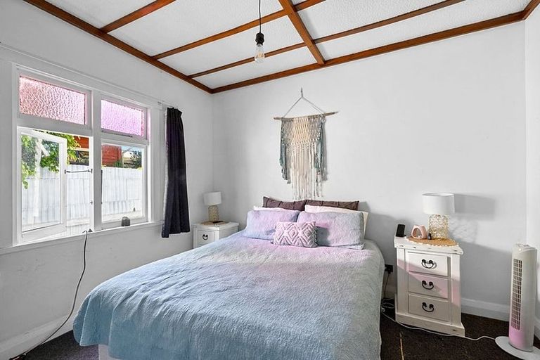 Photo of property in 17 Massey Street, Westown, New Plymouth, 4310