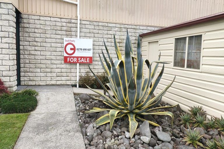 Photo of property in 38 London Street, Eltham, 4322