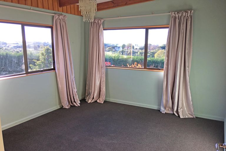 Photo of property in 1331 Waianakarua Road, Kakanui, Oamaru, 9495
