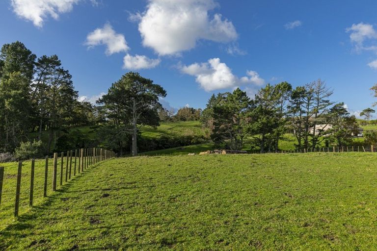 Photo of property in 19 Lloyd Road, Riverhead, Albany, 0793