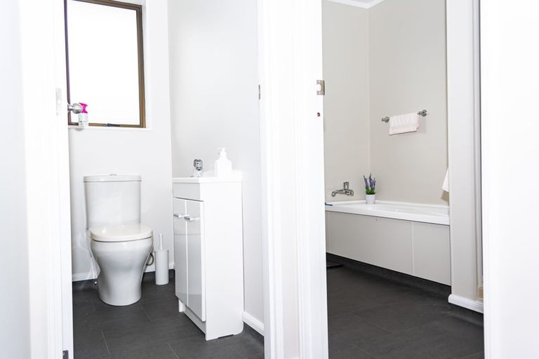 Photo of property in 5a Massey Street, Westown, New Plymouth, 4310