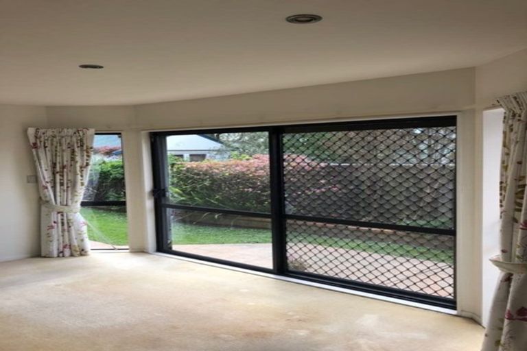 Photo of property in 2/101 Pohutukawa Street, Woburn, Lower Hutt, 5011