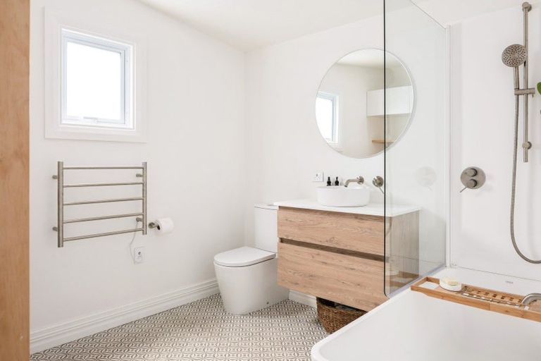 Photo of property in 24 Parau Street, Kaiti, Gisborne, 4010