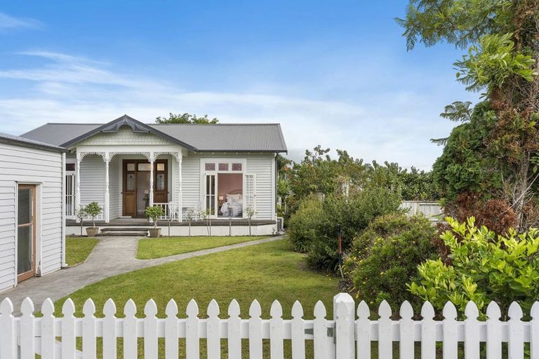 Photo of property in 219 The Square, Whangamata, 3620
