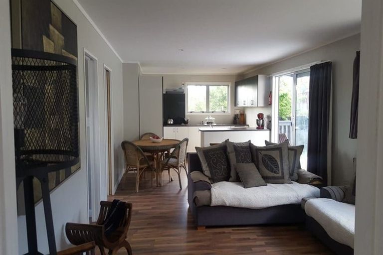 Photo of property in 99 Kitchener Road, Waiuku, 2123