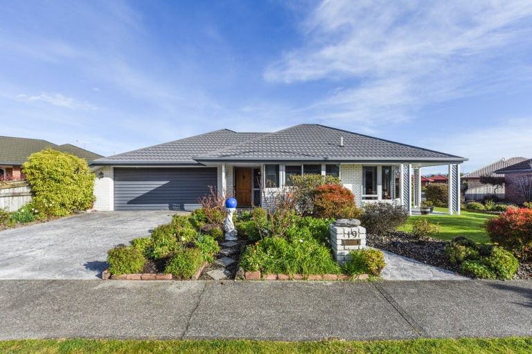 Photo of property in 19 Stead Crescent, Stoke, Nelson, 7011