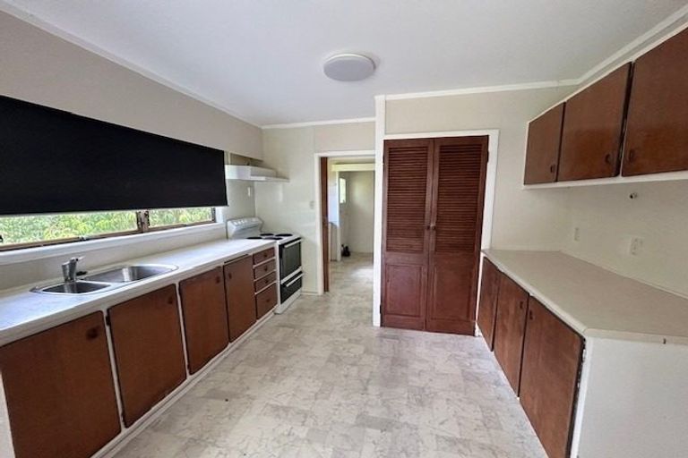 Photo of property in 1 Justamere Place, Weymouth, Auckland, 2103