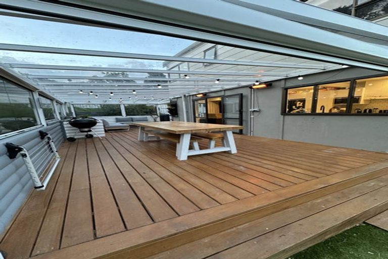 Photo of property in 1/160 Glamorgan Drive, Torbay, Auckland, 0630