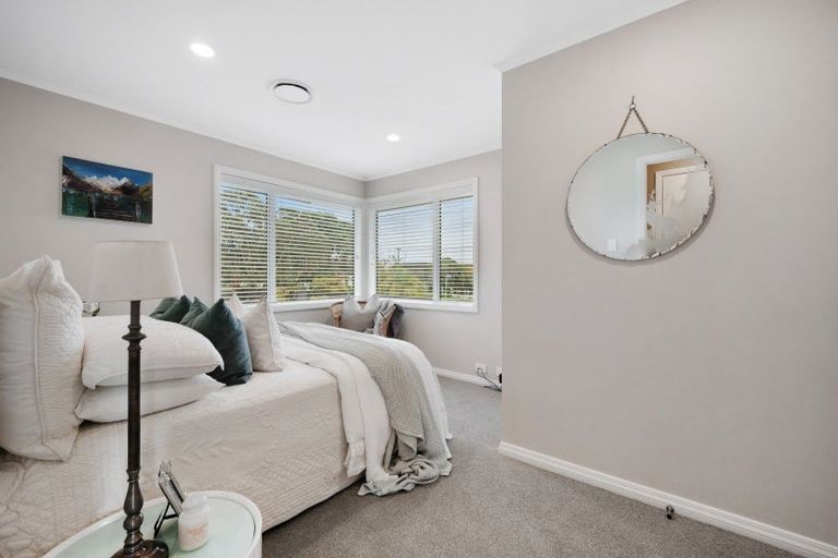 Photo of property in 1/25 Seymour Road, Mellons Bay, Auckland, 2014