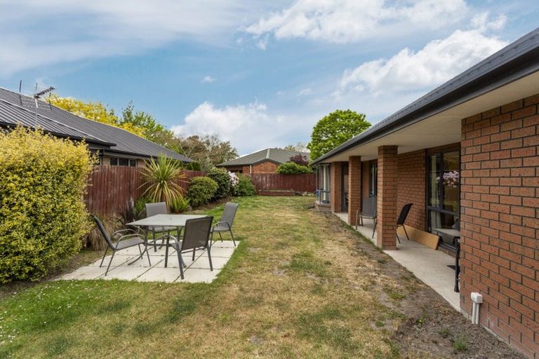 Photo of property in 35 Broadhaven Avenue, Parklands, Christchurch, 8083