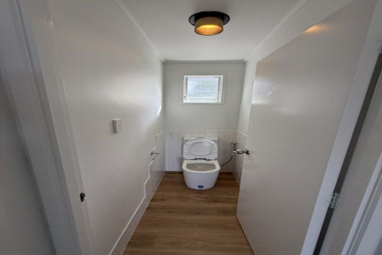 Photo of property in 45 Juniper Road, Sunnynook, Auckland, 0620