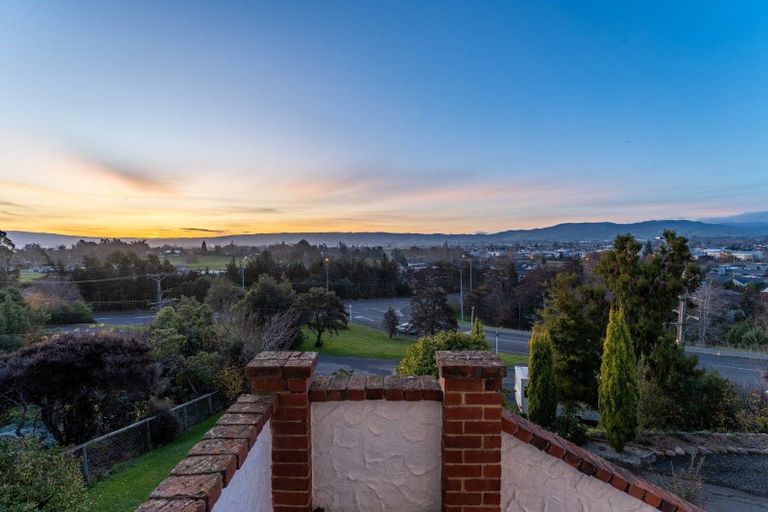 Photo of property in 16 Braeside, Kinmont Park, Mosgiel, 9024