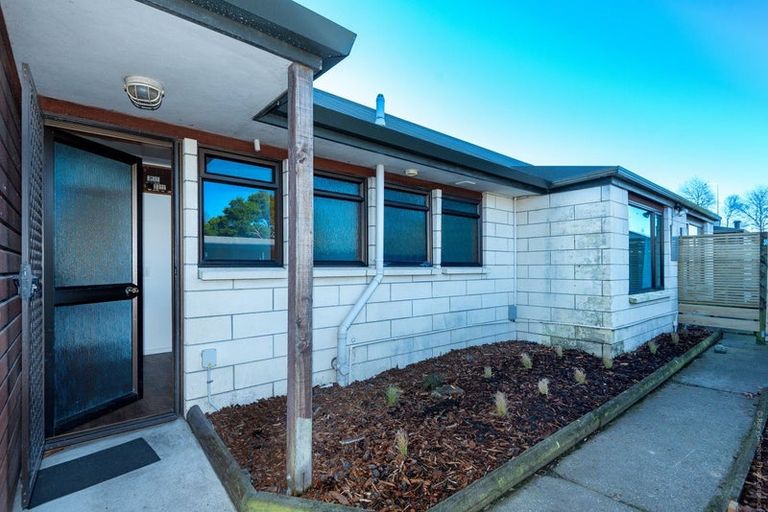 Photo of property in 4/61 Torrens Road, Hillmorton, Christchurch, 8024