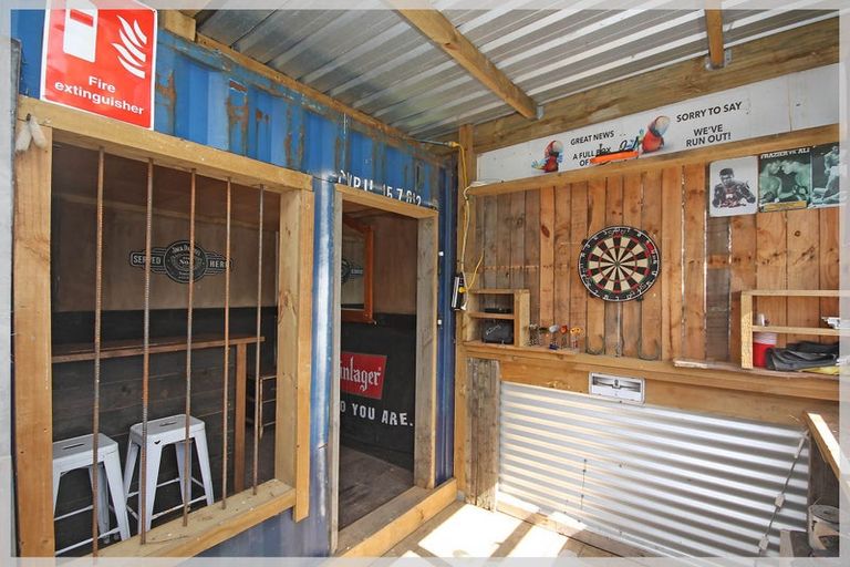 Photo of property in 128 Cummerfield Road, Foxton, 4891