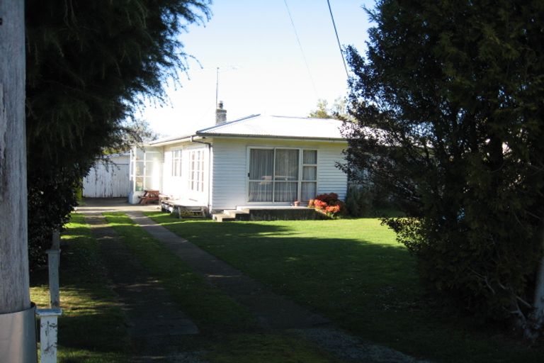 Photo of property in 18 Udy Street, Greytown, 5712