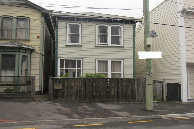 Photo of property in 2a Russell Terrace, Newtown, Wellington, 6021