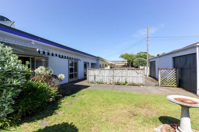 Photo of property in 1/16 Puni Street, Fitzroy, New Plymouth, 4312