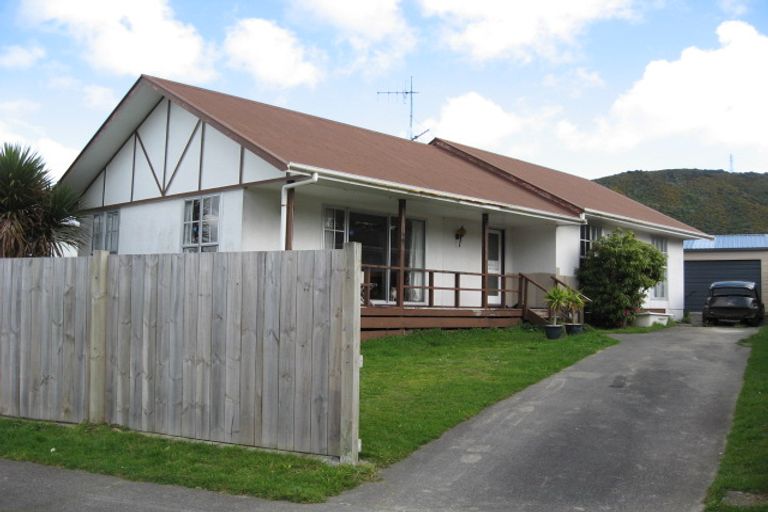 Photo of property in 333 Wellington Road, Wainuiomata, Lower Hutt, 5014