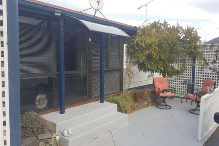 Photo of property in 1 Andrew Street, Waimate, 7924