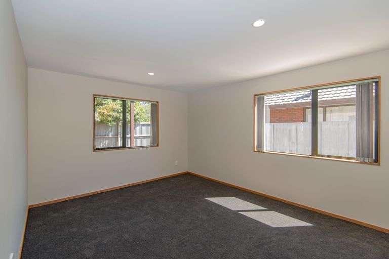 Photo of property in 74b Sinclair Street, New Brighton, Christchurch, 8083