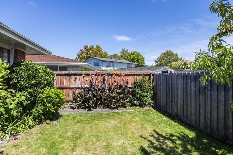 Photo of property in 6 Rochford Place, Bryndwr, Christchurch, 8052