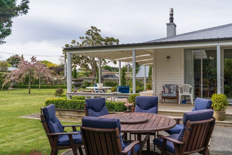 Photo of property in 9 Massey Street, Greytown, 5712