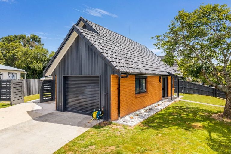 Photo of property in 97 Bryant Road, St Andrews, Hamilton, 3200