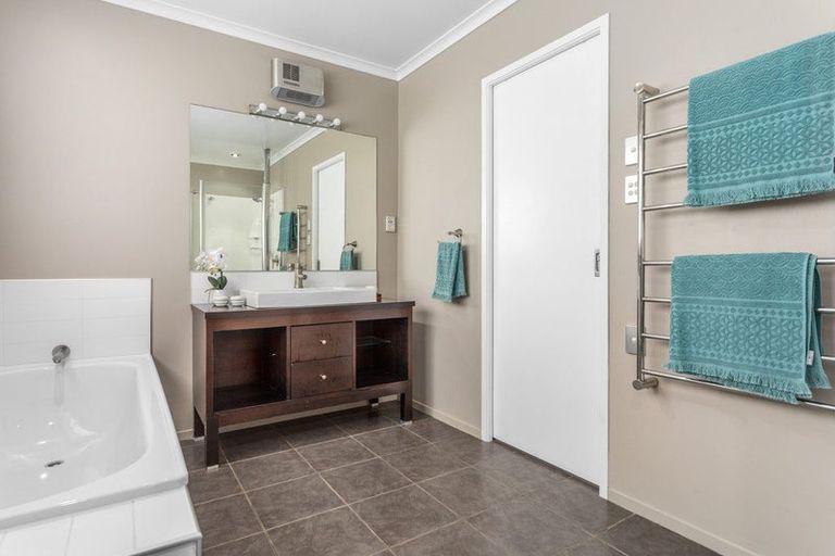 Photo of property in 299 Pohutukawa Avenue, Ohope, 3121