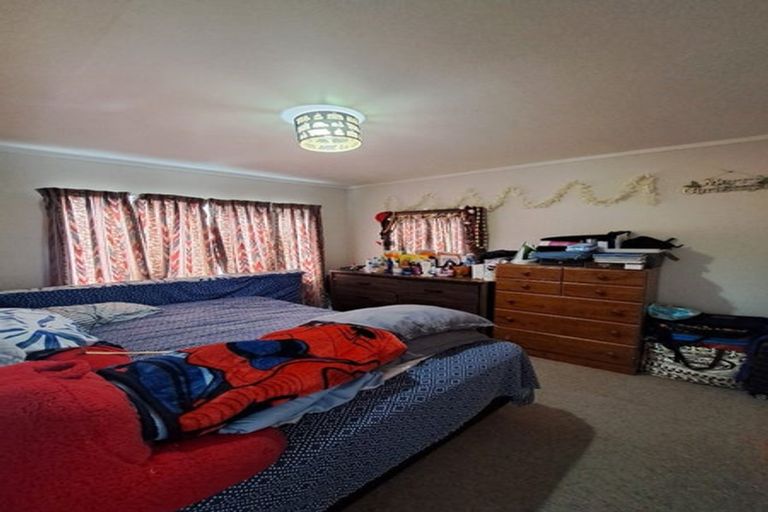 Photo of property in 2/12 Halsey Road, Manurewa, Auckland, 2102