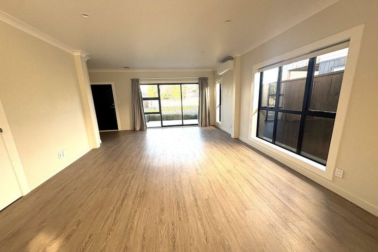 Photo of property in 40a Kervil Avenue, Te Atatu Peninsula, Auckland, 0610
