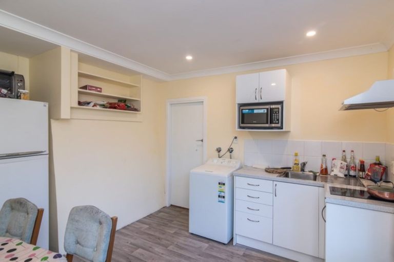 Photo of property in 196 Glenmore Street, Northland, Wellington, 6012