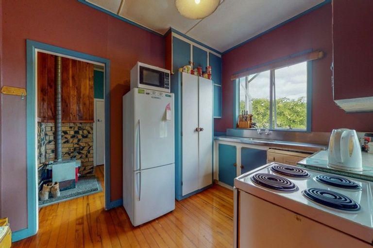 Photo of property in 126 Ferry Road, Kerepehi, Paeroa, 3671