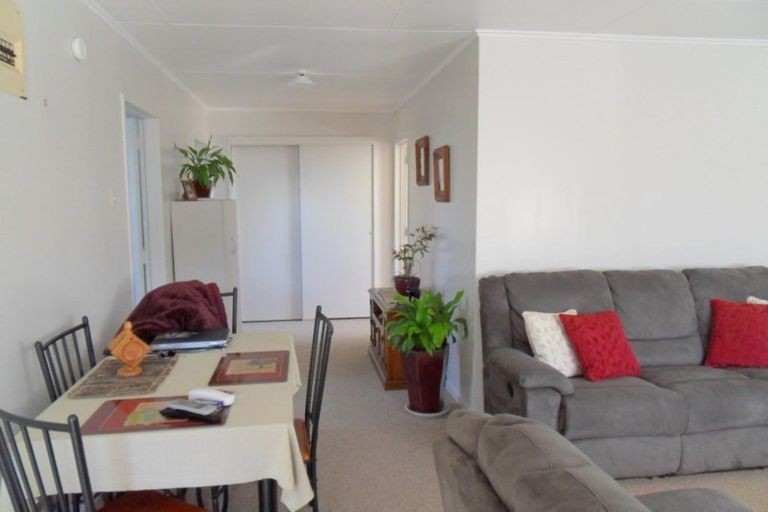 Photo of property in 9 Jupiter Street, Milson, Palmerston North, 4414