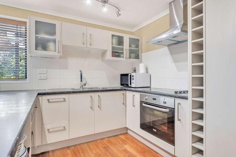 Photo of property in 45b Springs Road, Parakai, 0830