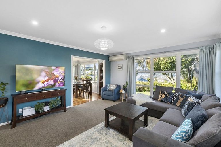 Photo of property in 93 Normandale Road, Normandale, Lower Hutt, 5010