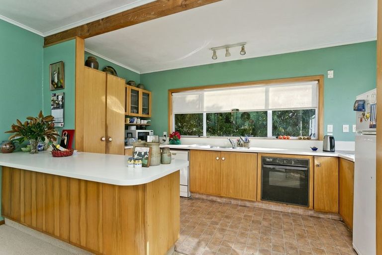 Photo of property in 1/13 Eversleigh Road, Belmont, Auckland, 0622
