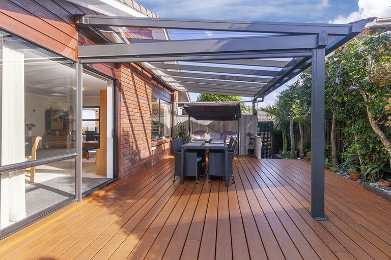 Photo of property in 2/8 Harley Road, Hauraki, Auckland, 0622