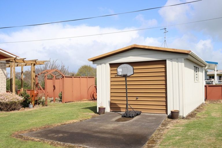 Photo of property in 9 Station Road, Puriri, Thames, 3578