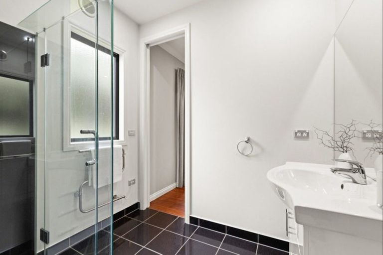 Photo of property in 5b Te Mata Peak Road, Havelock North, 4130