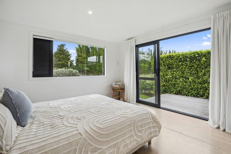 Photo of property in 142 Omaha Flats Road, Tawharanui Peninsula, Warkworth, 0986